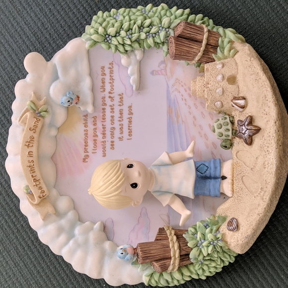 Precious Moments Footprints in the Sand - Picture 3 of 7